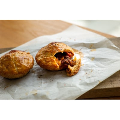 本場オーストラリアのミートパイ 4個セット【配送不可地域：離島】