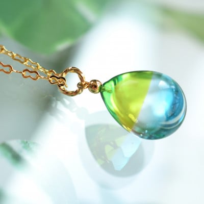 【Soukore】ガラスアクセサリー・菜の花と空・ネックレス