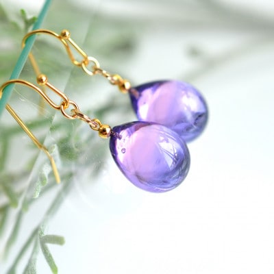 【Soukore】ガラスアクセサリー・ラベンダー＆トワイライト・ピアス(ゴールド)