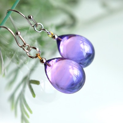 【Soukore】ガラスアクセサリー・ラベンダー＆トワイライト・ピアス(シルバー)