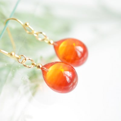 【Soukore】ガラスアクセサリー・夕やけ・ピアス