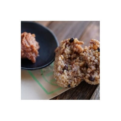 【北海道長沼町】もちもち熟成玄米おにぎり5個【配送不可地域：離島】