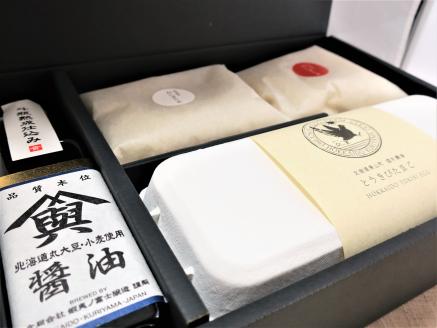 大切な人におくりたい　すべて北海道栗山町産のたまごかけご飯ギフトボックス 「しょうゆ」