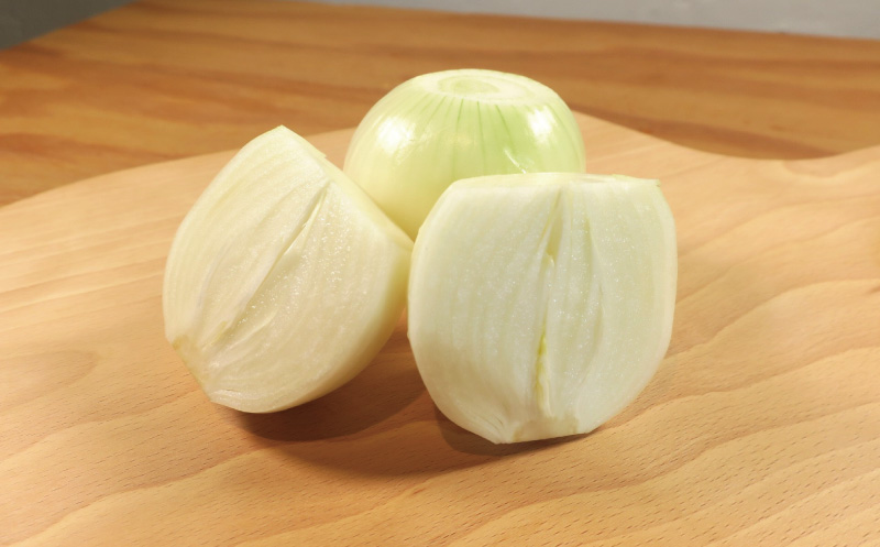 クリムの栗山町産むき玉ねぎ　真空包装２個入り×４袋