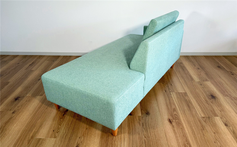 カウチソファー2人掛け 幅Lサイズ 【張地100種類以上・木脚塗装色選択可】（トリップ）