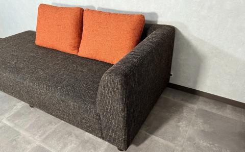 カウチソファー 左カウチ【張地・木脚塗装色選択可】幅200cm（カヌレ）