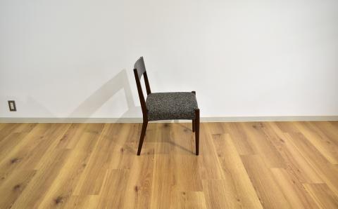 ダイニングチェア 肘なし【張地・木塗装色選択可】