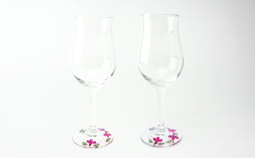花の町 東神楽町から＜押し花ワイングラスセット赤B＞（夢花）