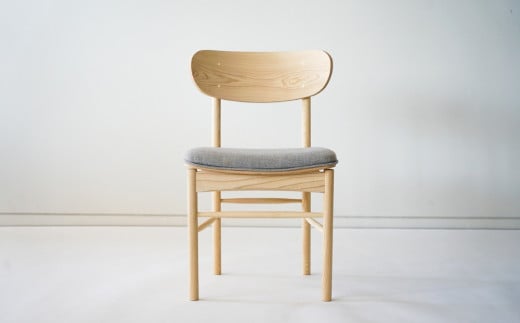 Hygge ダイニングチェア ＜樹種：栓＞ 栓