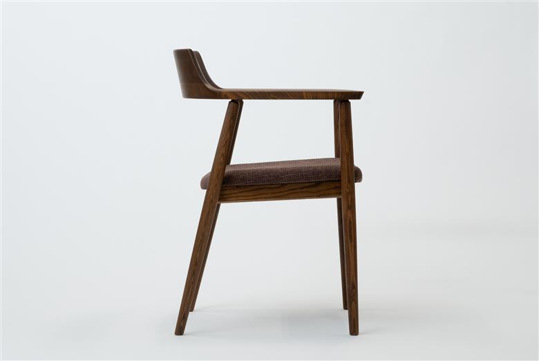 FUGA（フーガ）チェア　ブラウンカラー ブラウンカラー