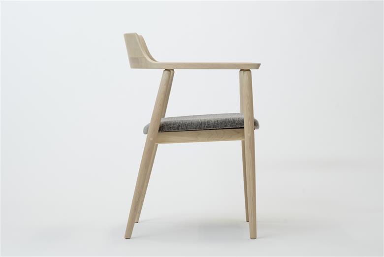 FUGA（フーガ）チェア　ホワイトカラー ホワイトカラー