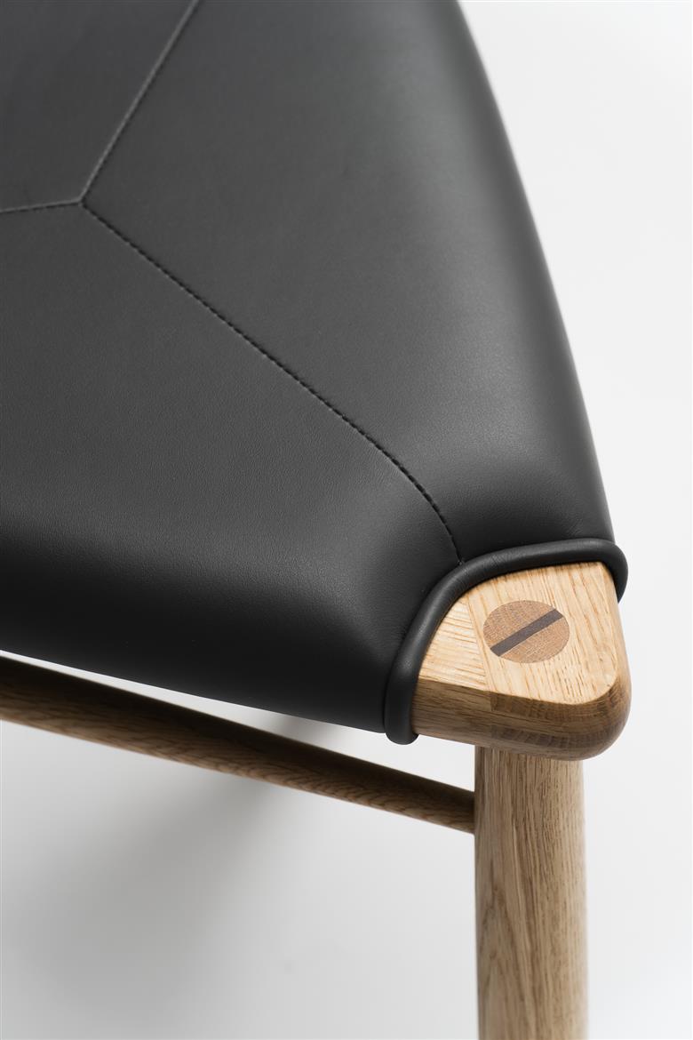 【木と暮らしの工房】H.O.スツール　＜樹種：ナラ／座面：本革（ダークグレー）＞