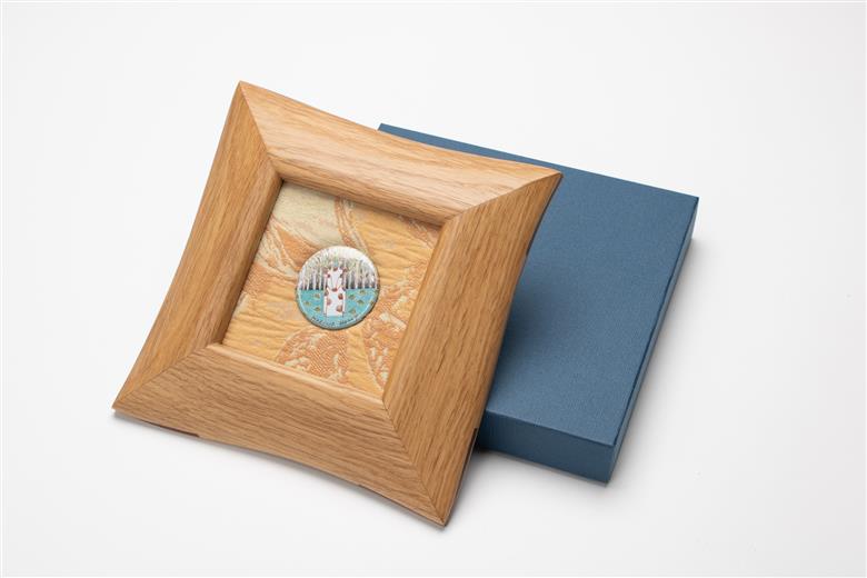 七宝焼も飾れる「ｄ-フレーム」