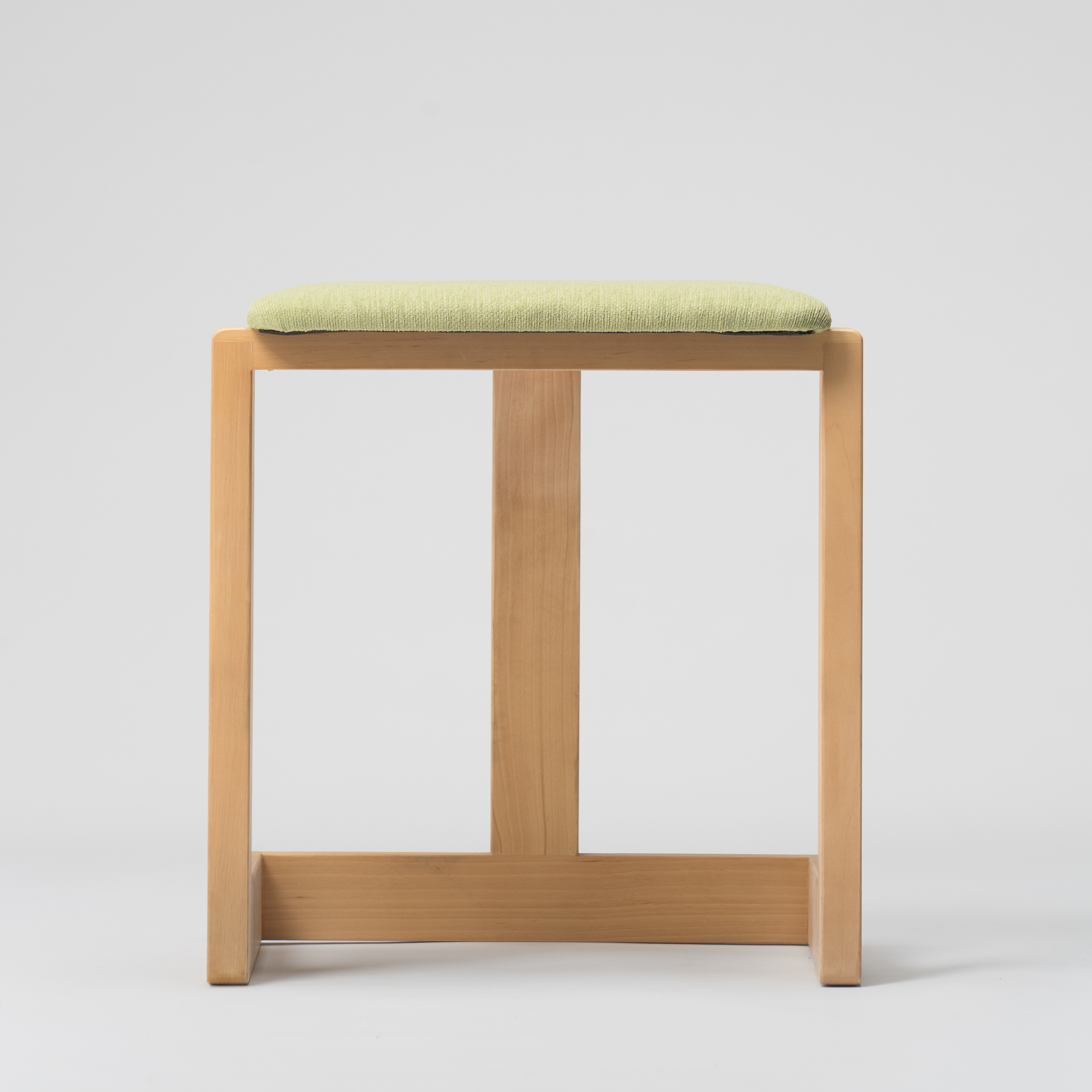 ハンの木の家具 スタッキングスツール（布座）グリーン