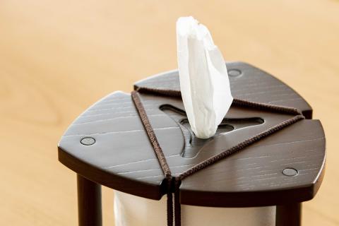 HANAGAMI HOLDER（ハナガミ ホルダー）カラー：ブラウン