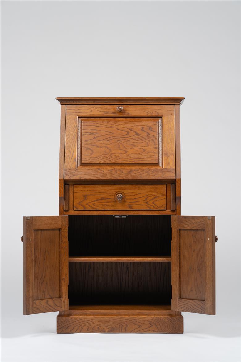 『クレア』シリーズ　ライティングビューロー60ⅡB(扉)