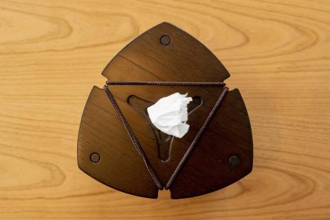 HANAGAMI HOLDER（ハナガミ ホルダー）カラー：ブラウン