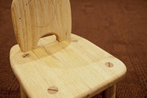 キッズチェア〈ぞうさん〉