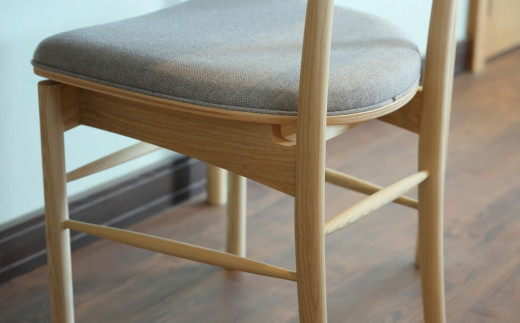Hygge ダイニングチェア ＜樹種：栓＞ 栓