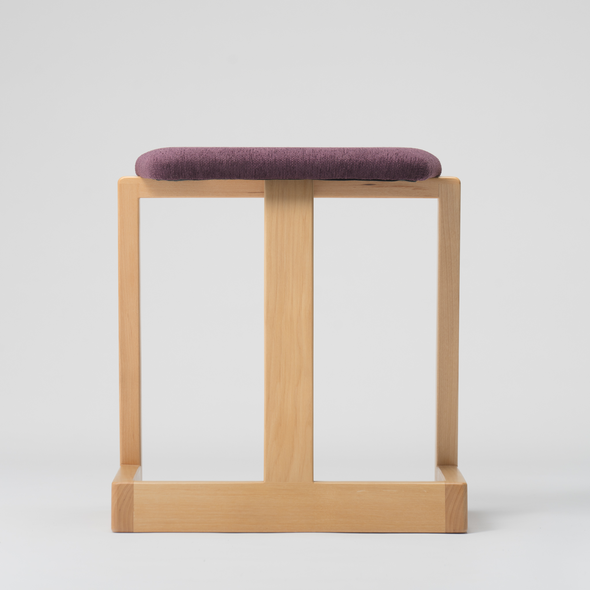 ハンの木の家具 スタッキングスツール（布座）パープル