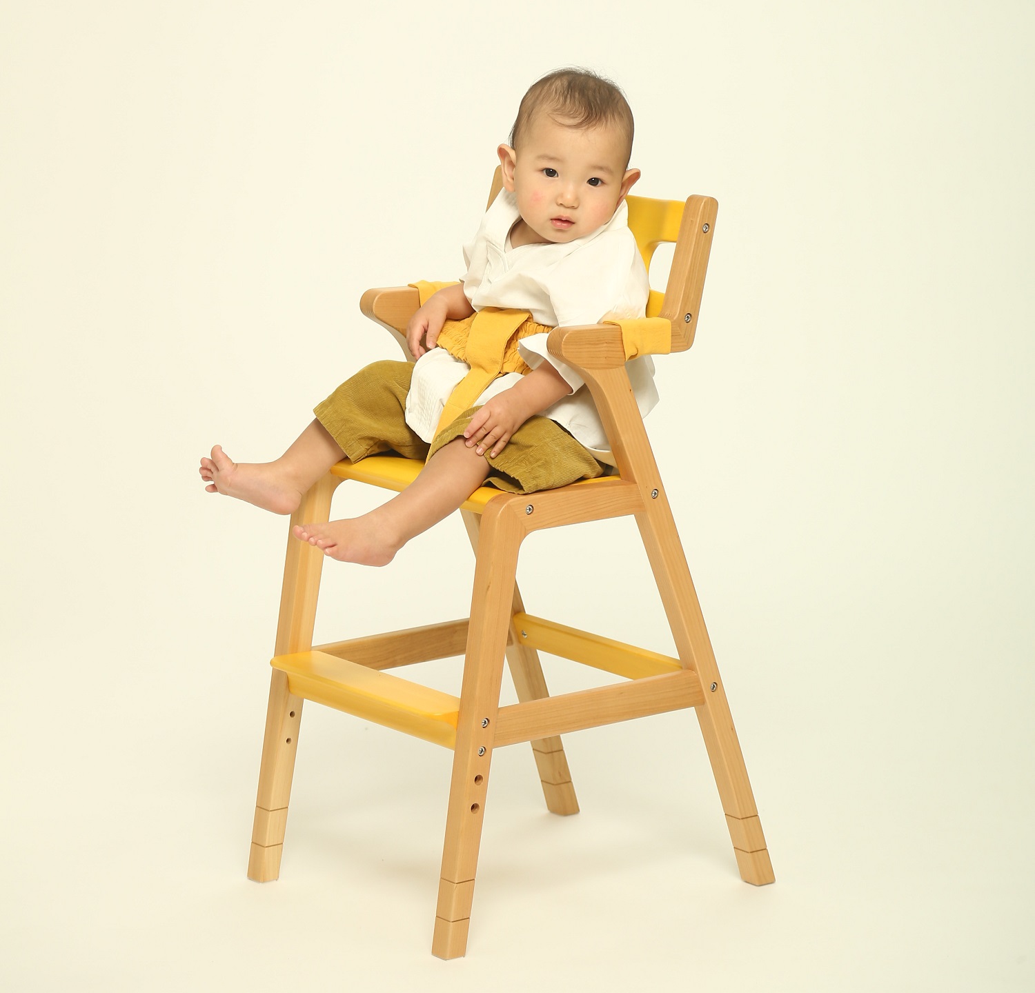 子どものための家具「rabi kids chair」（サクラ＆ベビーベルト付き） サクラ