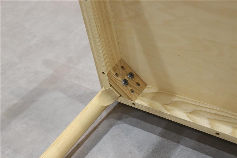 Hygge ダイニングテーブル ＜樹種：栓＞ 樹種：栓