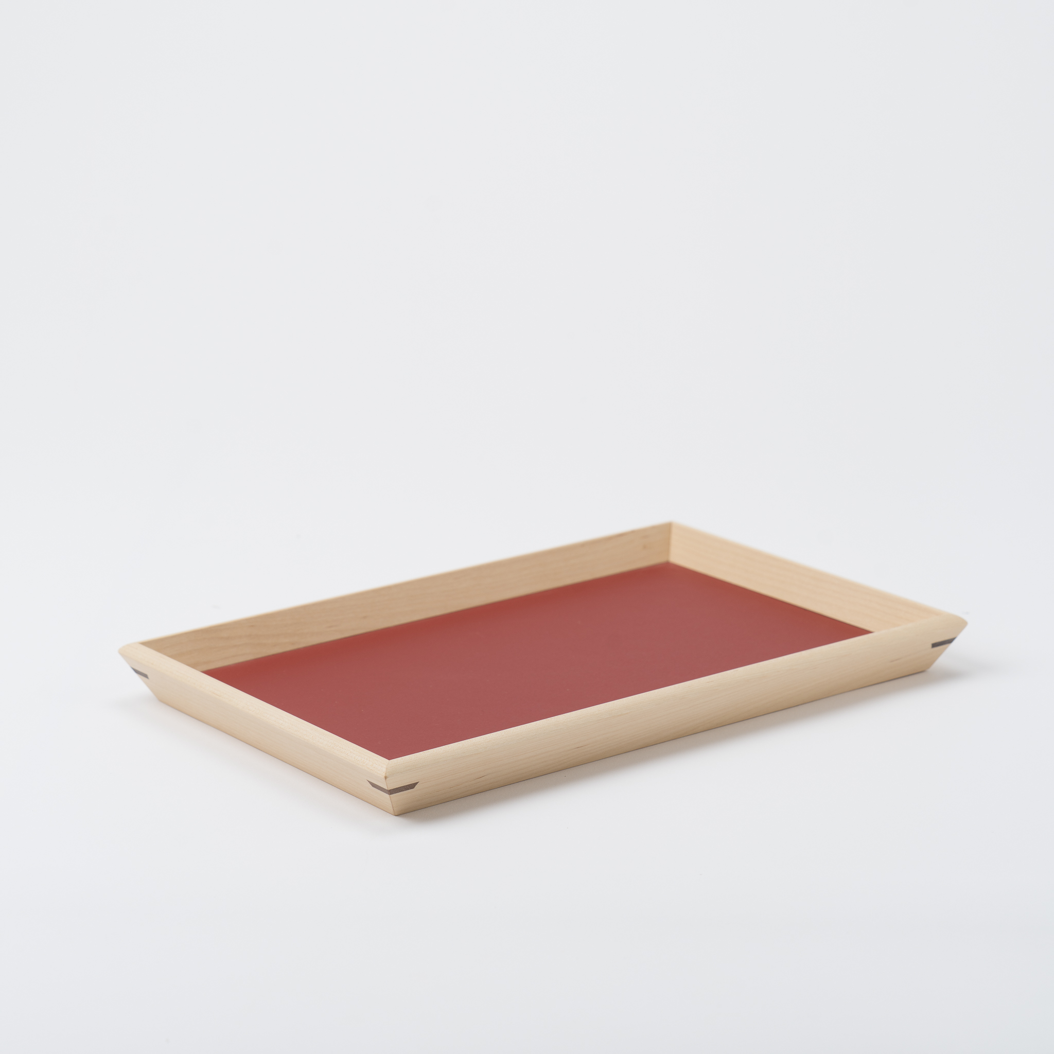 【木と暮らしの工房】シラカバ・トレー　＜サイズ：S／カラー：Red（赤）＞ Red（赤）