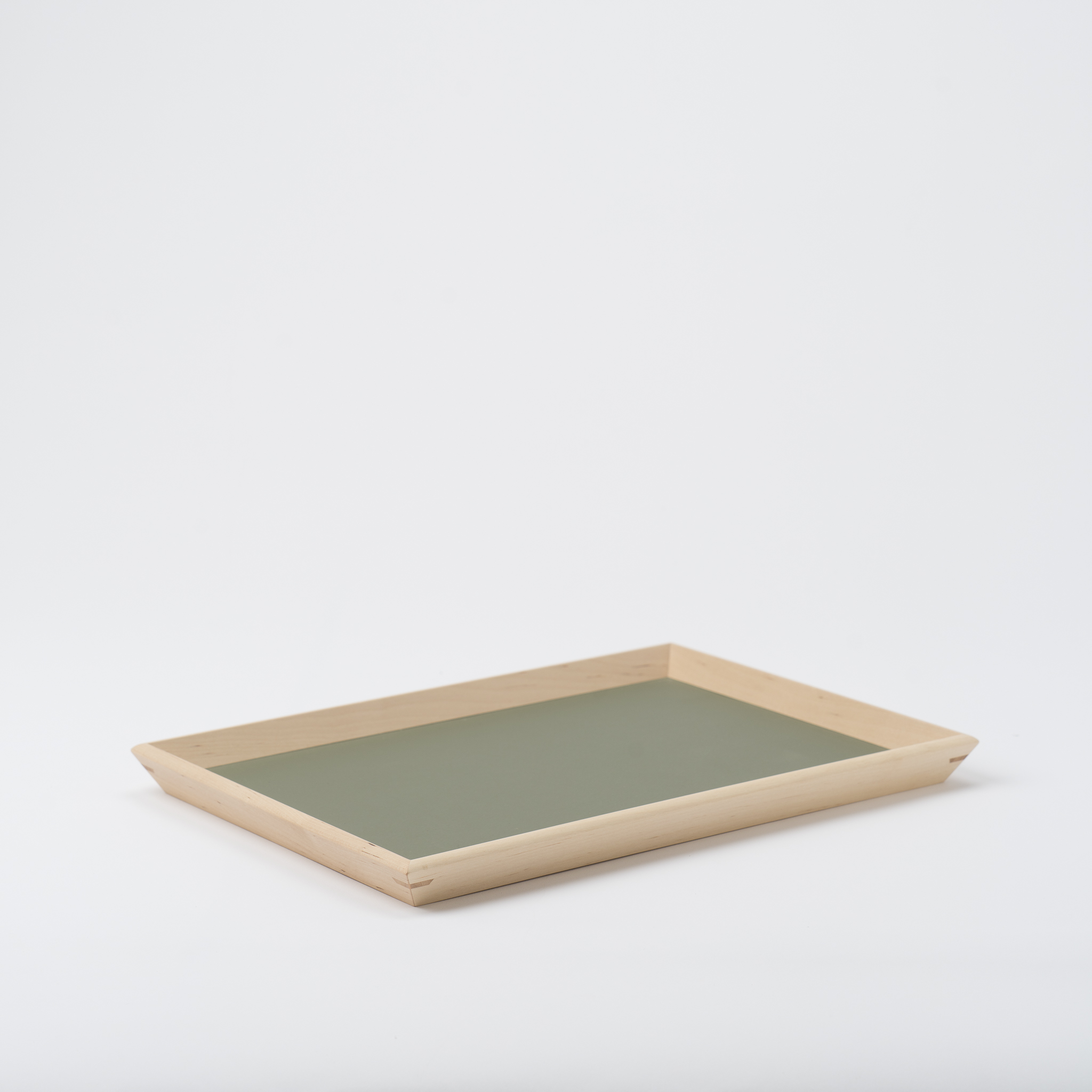【木と暮らしの工房】シラカバ・トレー　＜サイズ：M／カラー：Green（緑）＞ Green（緑）