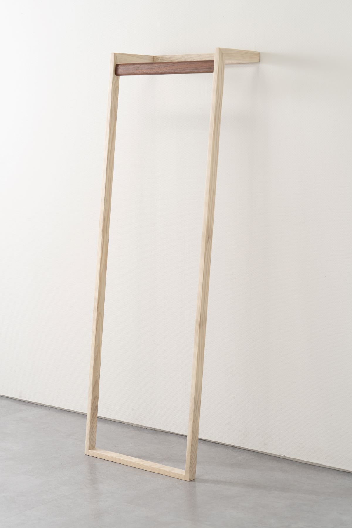 センの木の家具 Tatekake Hanger コットンホワイト W500mm×D435mm×H1500mm