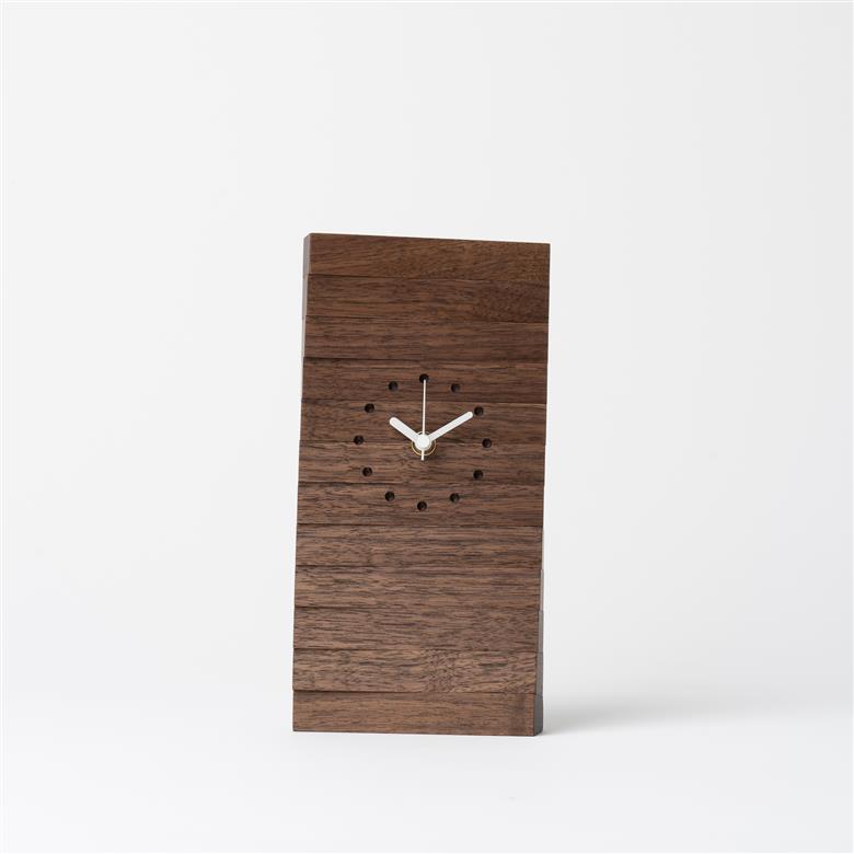 置き時計＜樹種：ウォールナット＞ 樹種：ウォールナット 幅12cm×奥行5.5cm×高さ24cm