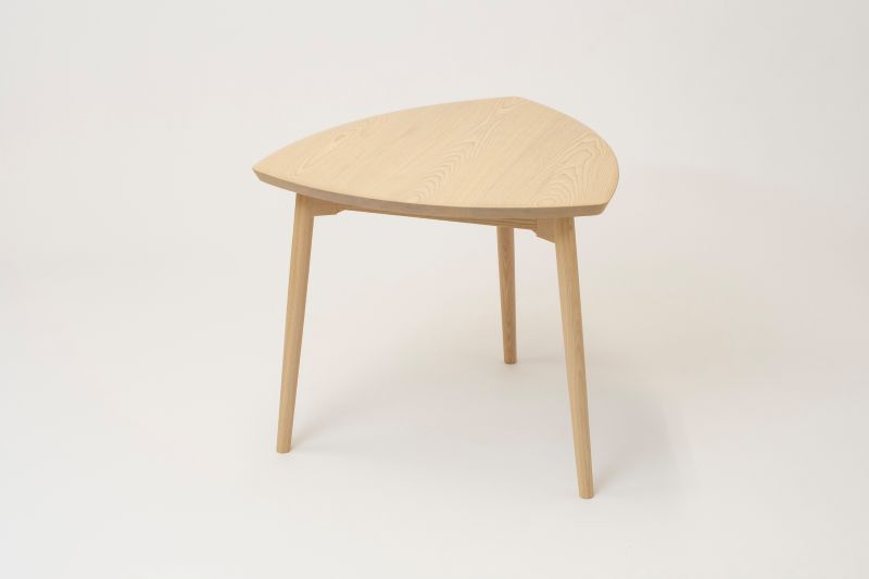 FUGA（フーガ）エンドテーブル　ホワイトカラー ホワイト