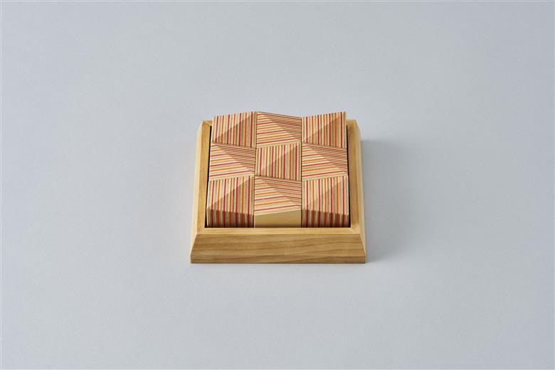 ブロック「ridge」【レッドオレンジ】 レッドオレンジ W110mm×D110mm×H39mm