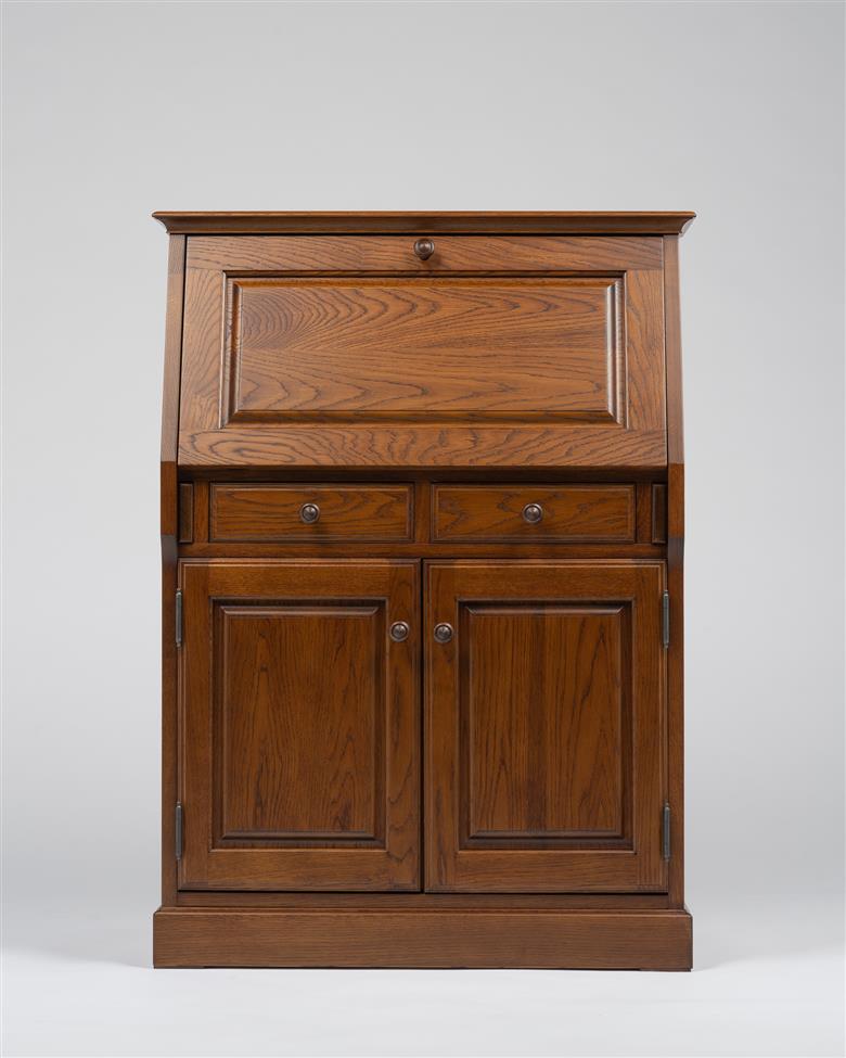 『クレア』シリーズ　ライティングビューロー77B(扉)