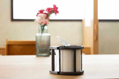 HANAGAMI HOLDER（ハナガミ ホルダー）カラー：ブラウン