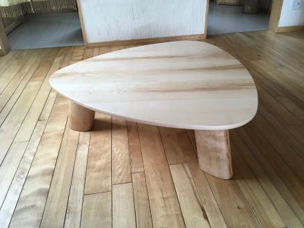 おむすび型座卓「ルーロ」