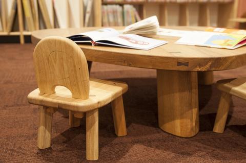 キッズチェア〈ぞうさん〉