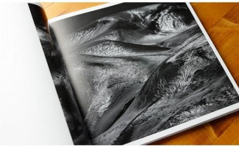 写真家　中西敏貴　写真集「Kamuy(カムイ)」(サイン入り)[015-74]