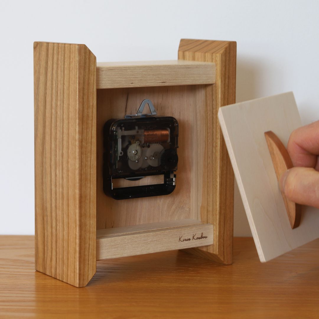 樹凛工房　木っぱクラフト Table Clock [051-13]