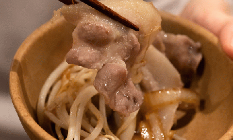 KOERU　美瑛豚ジンギスカンとソーセージの詰め合わせ[019-59]