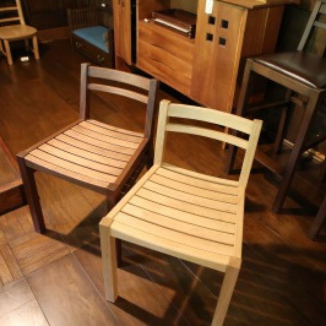 ｓｌｏｐｅ　チルディシュチェア(ナラ)[160-05]