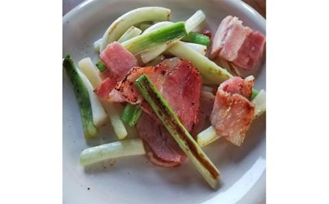 【令和8年産】 先行予約 北海道 上富良野町 産 葉 にんにく 約400g×2パック 計800g 産地直送 希少 香味 野菜 薬味 葉にんにく ニンニク