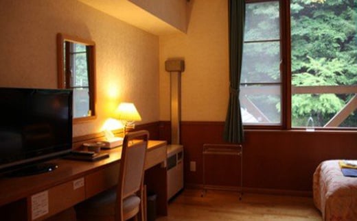 五味温泉宿泊券（1泊1名 朝夕食付） 天然炭酸泉温泉 北海道 下川町 F4G-0257