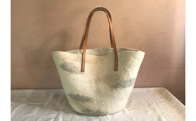 ウールフェルト カゴバックM（白樺）【北海道美深】