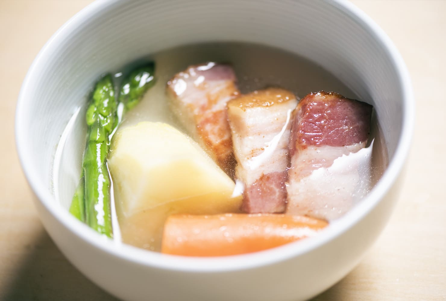 北海道産豚肉100％使用　ベーコンとウインナーセット（行者ニンニク、ハスカップ、チーズ、あらびき）