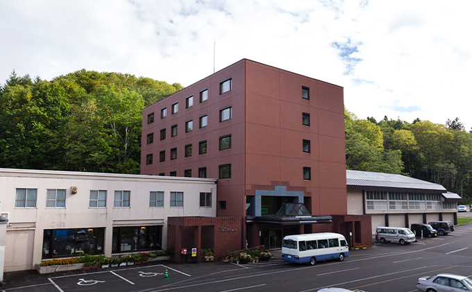 【ご利用／宿泊券】ゴルフ＆ふるさと満喫プラン［グリーンパークホテル］ 北海道 宿泊 温泉 宿泊券 記念 旅行 贈り物 ギフト