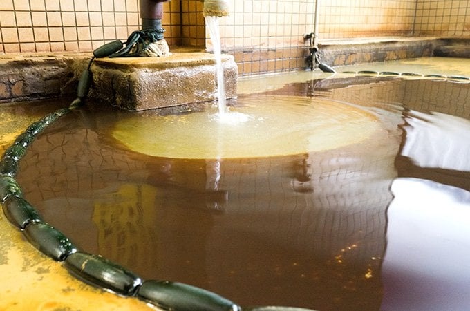 豊富温泉 濃縮温泉水サロベツ大地恵泉 (500ml×6本) ＋ ボディソープ (600ml×1個) ＋ 湯治モイスチャークリーム (80g×1個) セット