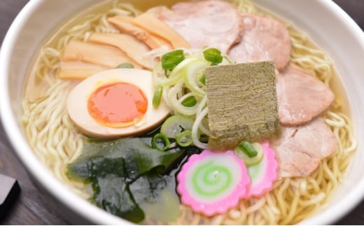 利尻昆布を練り込んだ 「利尻昆布ラーメン」 10袋｜ご当地らーめん インスタント 麺 とろろ昆布 昆布だし あっさり 塩 [1060031]