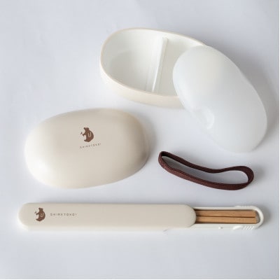 知床トコさん ランチボックス(Sサイズ)・箸 セット 【アイボリー】弁当箱　マイ箸【配送不可地域：離島・沖縄県】