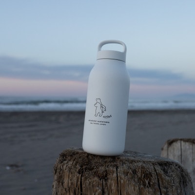 知床トコさん ウォーター タンブラー ホワイト 550ml×1本 蓋付き 軽量【KINTO】【配送不可地域：離島・沖縄県】