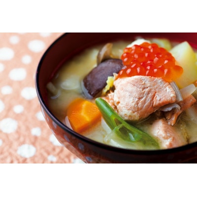 船上活〆オホーツクサーモン(胃洗浄)　約2～2.5kg【配送不可地域：離島・沖縄県】